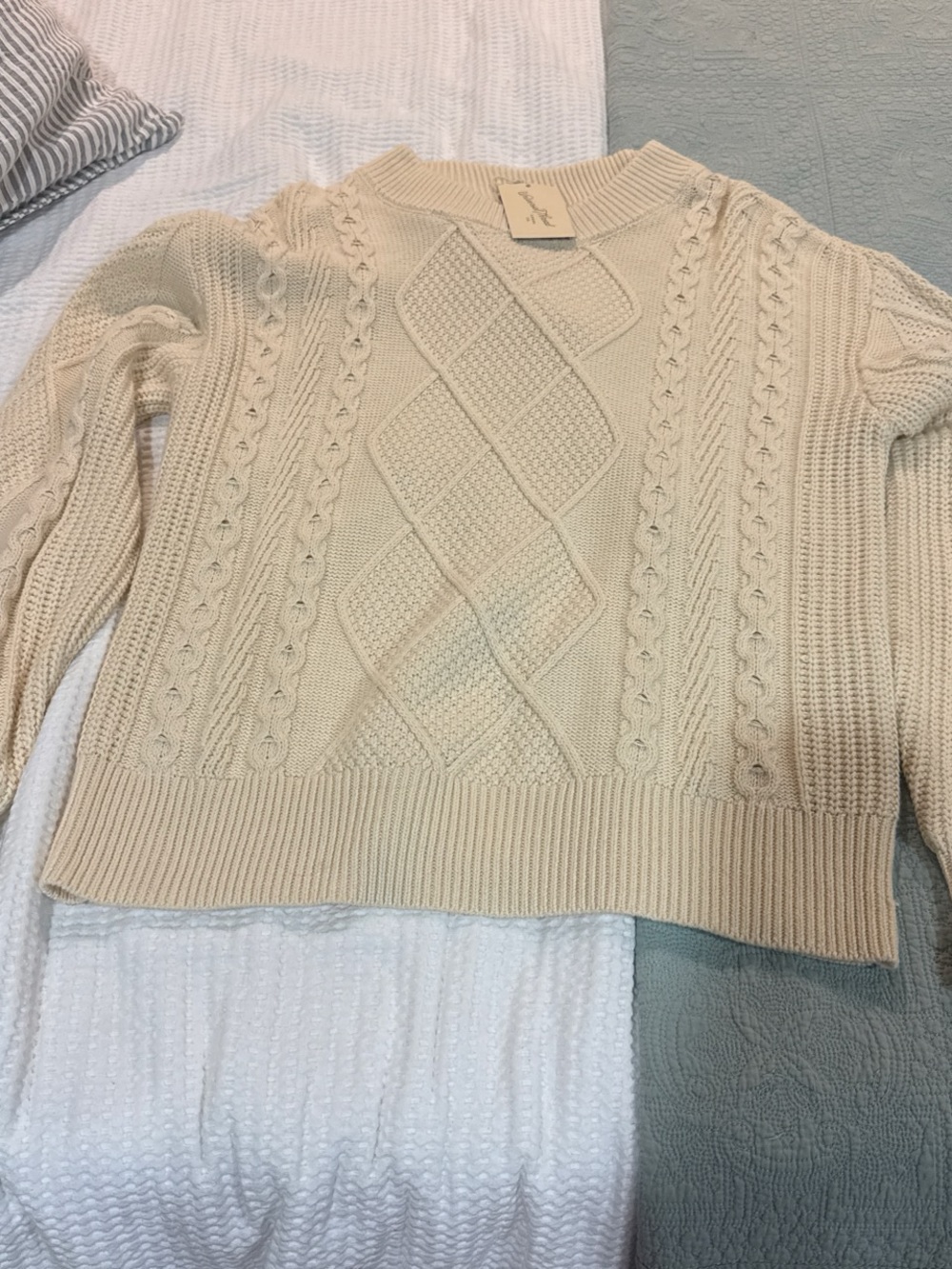 Universal Thread Cream Cable-Knit Turtleneck Sweater